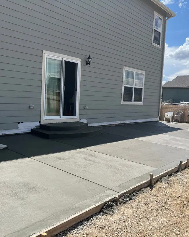 Side-yard patio slab