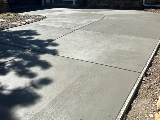 Broom-finished driveway with control joints